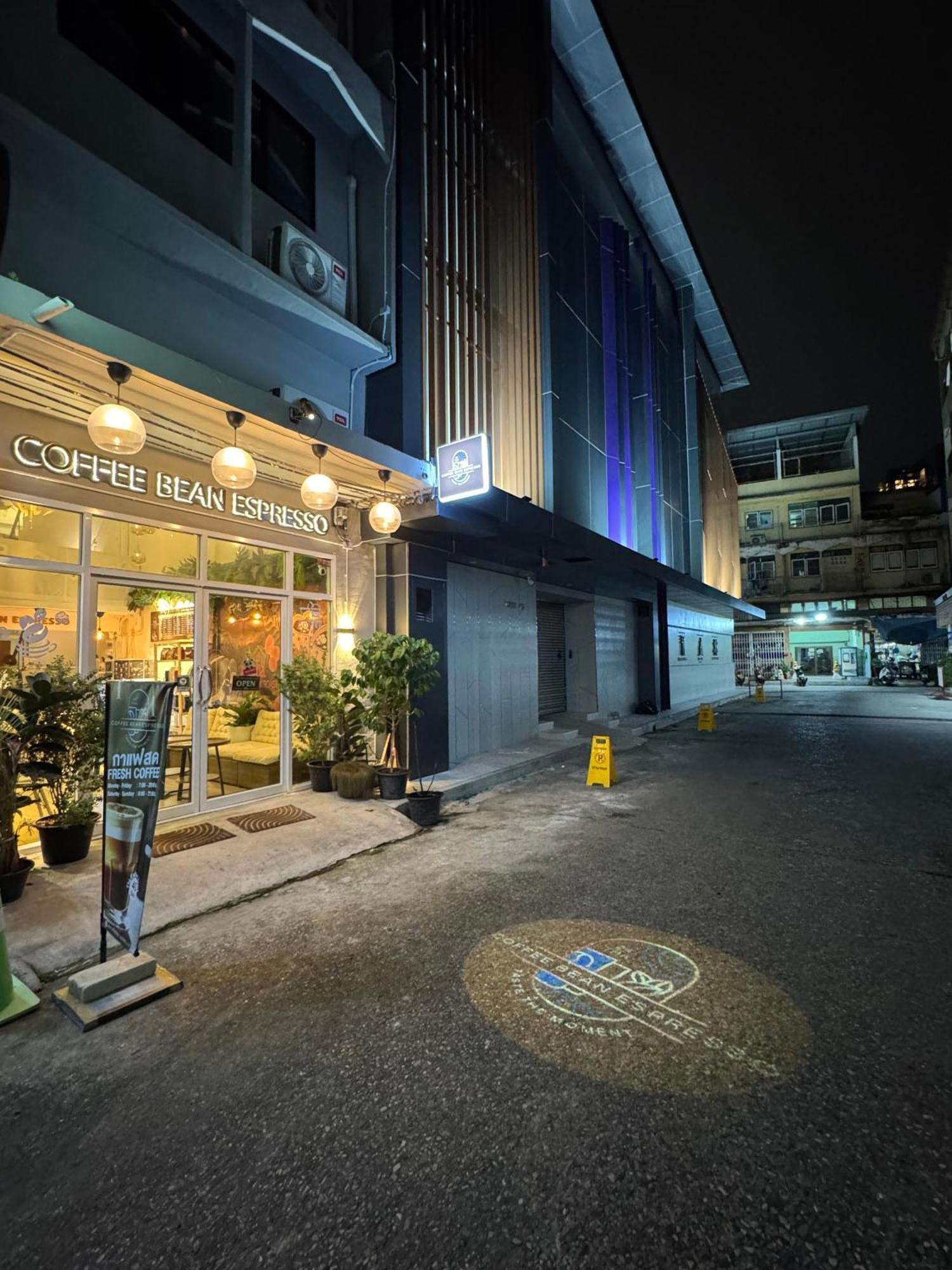 Twenty Two Place Beds Sukhumvit 22 Bangkok Esterno foto